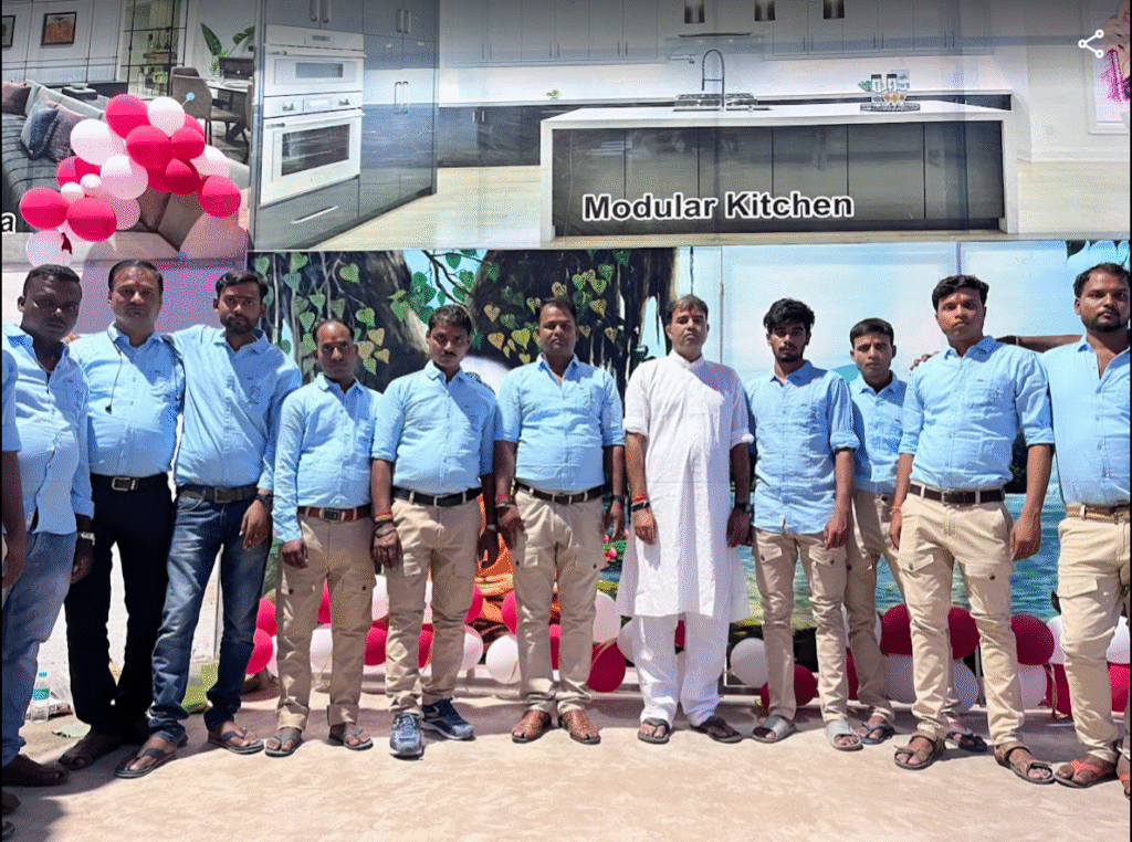 aarya interio employess pic with ceo